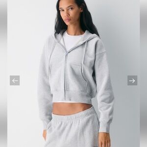 Aritzia “Cozy Sweatfleece Boyfriend Boxy Zip Hoodie” XS, heather chrome